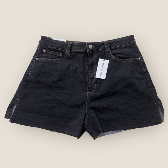 WeWoreWhat High Rise Boyfriend Shorts | Size 32 | NWT - Picture 4 of 8